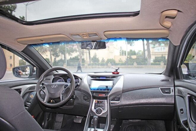 Hyundai Elantra 2012, 232,000 km - 1.6 l - Bakı