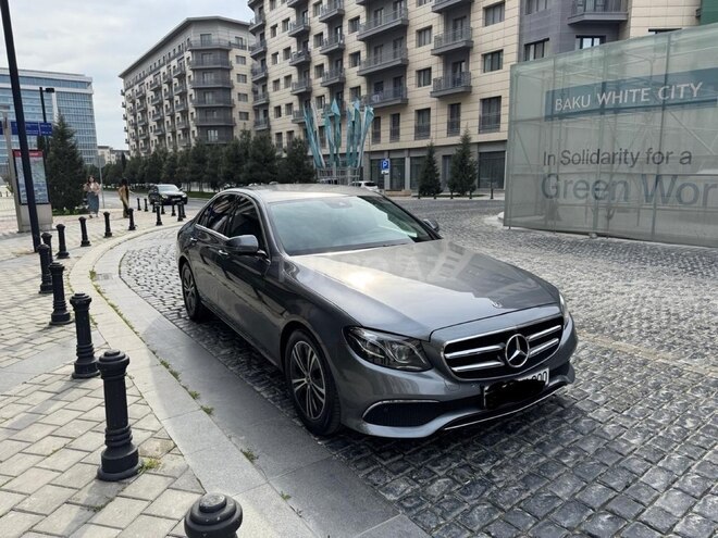 Mercedes E 200 d 2019, 53,000 km - 2.0 л - Bakı
