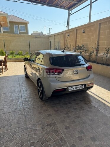 Kia Rio 2018, 161,826 km - 1.6 l - Bakı