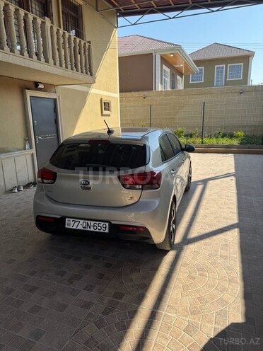 Kia Rio 2018, 161,826 km - 1.6 l - Bakı