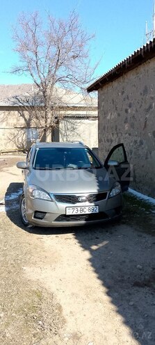 Kia Ceed 2010, 198,240 km - 1.6 л - Naxçıvan