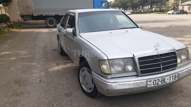 Mercedes E 200 d 1990, 450,000 km - 2.0 л - Masallı