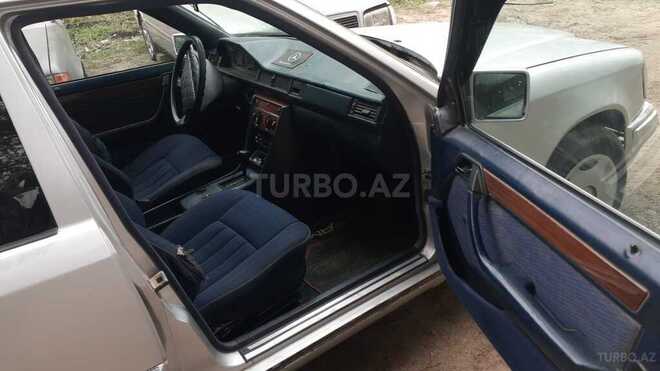 Mercedes E 200 d 1990, 450,000 km - 2.0 л - Masallı