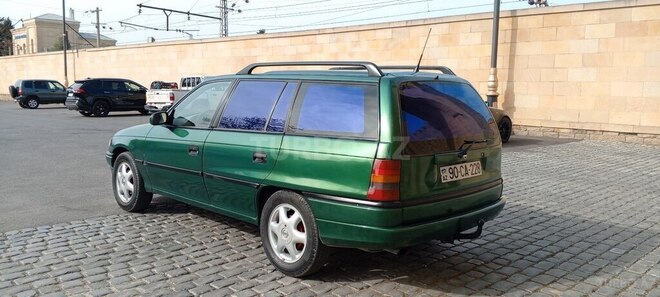 Opel Astra 1996, 208,102 km - 1.6 l - Bakı