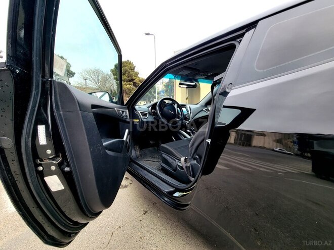 Hyundai Veloster 2015, 120,000 km - 1.6 l - Bakı