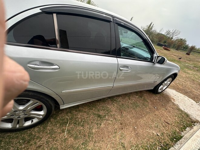 Mercedes E 220 d 2005, 350,000 km - 2.2 l - Ucar