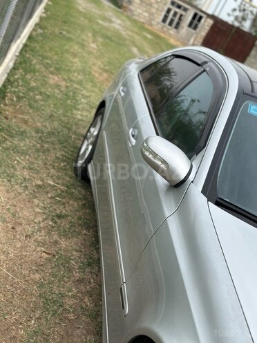 Mercedes E 220 d 2005, 350,000 km - 2.2 l - Ucar