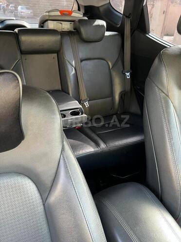 Hyundai Santa Fe-12
