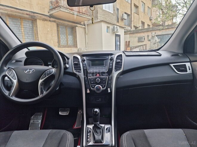 Hyundai Elantra 2017, 121,600 km - 2.0 л - Bakı