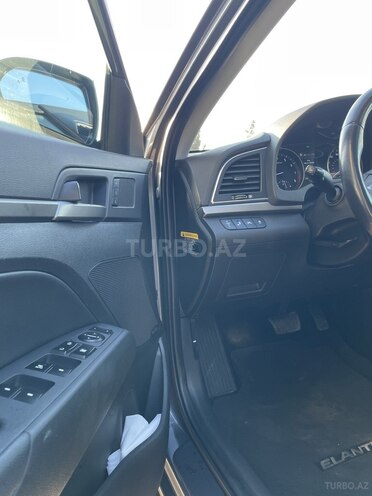Hyundai Elantra 2016, 122,000 km - 2.0 l - Bakı