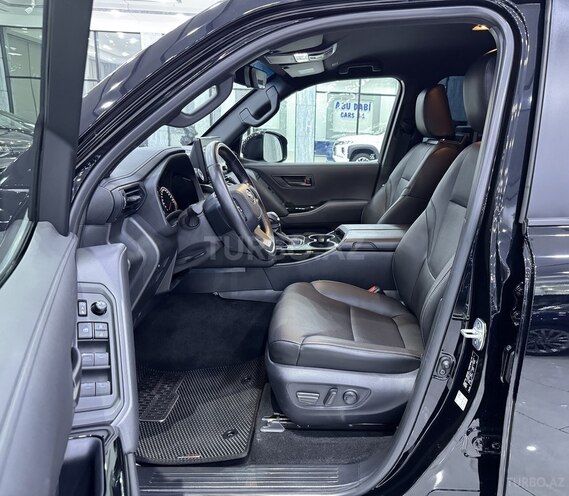 Toyota Land Cruiser-11