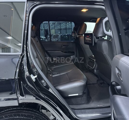 Toyota Land Cruiser-13
