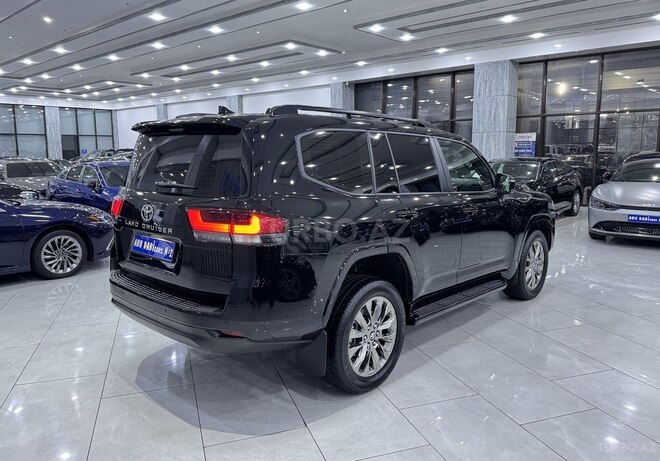 Toyota Land Cruiser-5