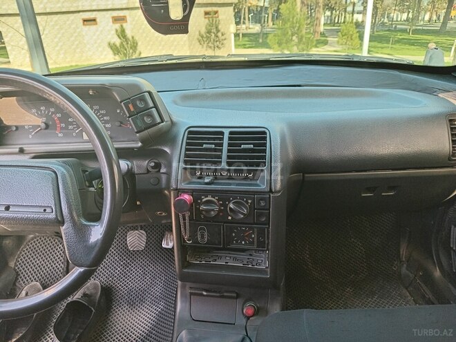 LADA (VAZ) 2112 2003, 571,417 km - 1.5 л - Quba