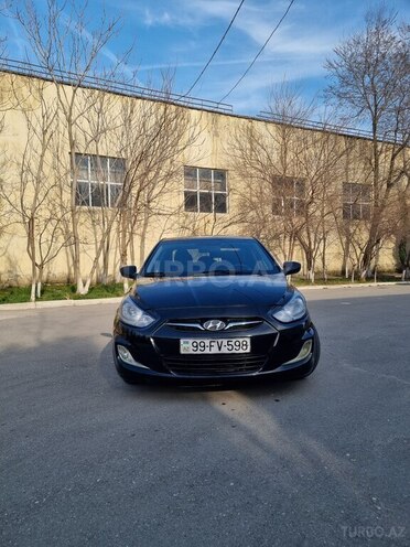 Hyundai Accent 2013, 200,000 km - 1.4 l - Bakı