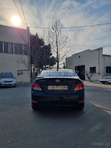 Hyundai Accent 2013, 200,000 km - 1.4 l - Bakı