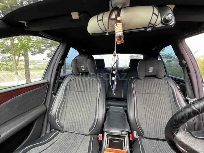 Mercedes E 240 1997, 329,000 km - 2.4 l - Quba