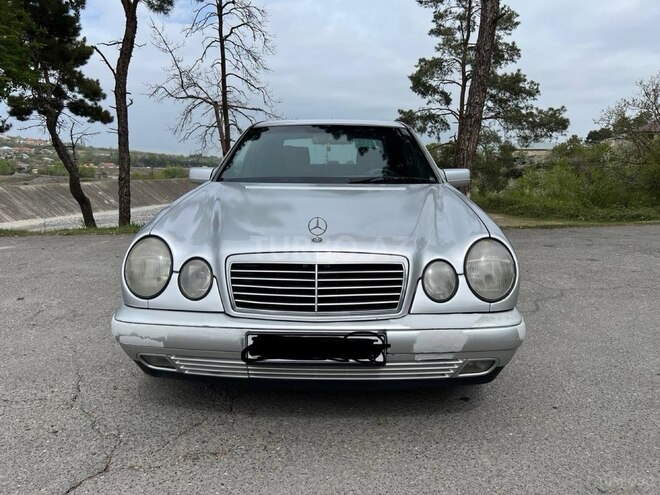 Mercedes E 240 1997, 329,000 km - 2.4 l - Quba