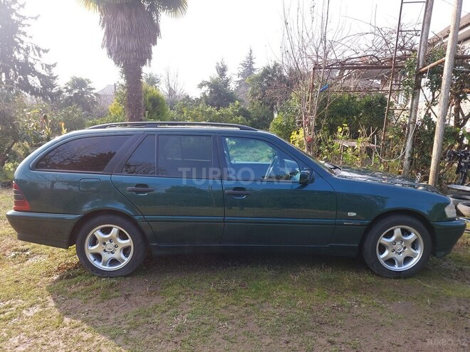 Mercedes C 220 d 1999, 300,000 km - 2.2 l - Astara
