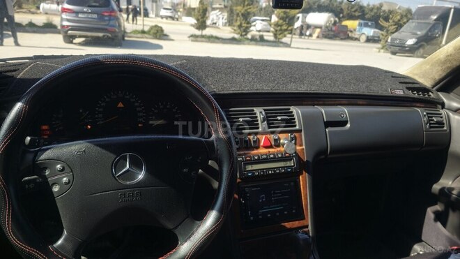 Mercedes E 240 2000, 406,000 km - 2.4 l - Bakı