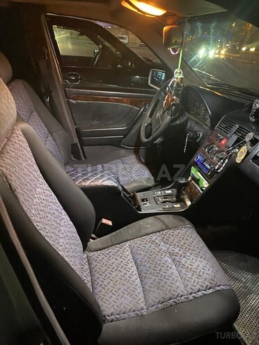 Mercedes C 180 1994, 220,000 km - 1.8 l - Salyan