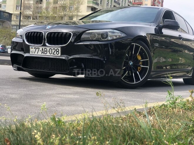 BMW 528 2015, 296,000 km - 2.0 l - Bakı