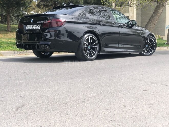 BMW 528 2015, 296,000 km - 2.0 l - Bakı