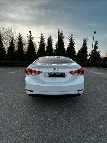 Hyundai Elantra 2015, 178,000 km - 2.0 l - Bakı