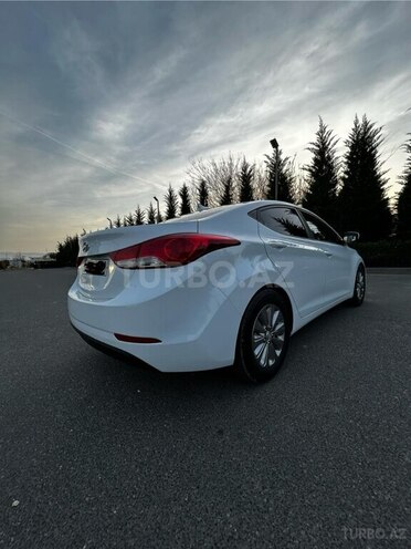 Hyundai Elantra 2015, 178,000 km - 2.0 l - Bakı