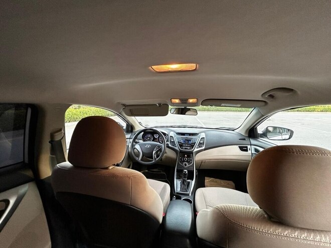 Hyundai Elantra 2015, 178,000 km - 2.0 l - Bakı