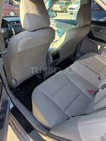 Toyota Camry-6