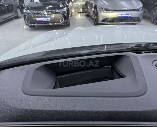 BMW 330e 2023, 28,700 km - 2.0 l - Bakı