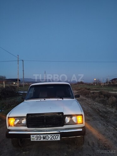 LADA (VAZ) 2107 2004, 80,000 km - 1.6 л - Şabran