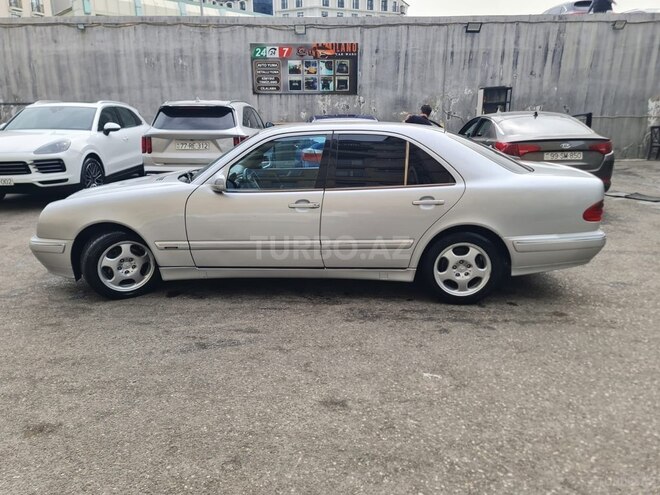 Mercedes E 270 2000, 450,000 km - 2.7 l - Bakı