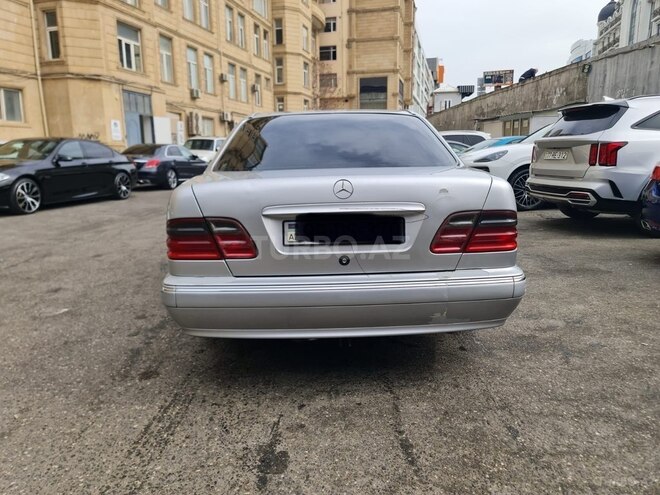 Mercedes E 270 2000, 450,000 km - 2.7 l - Bakı
