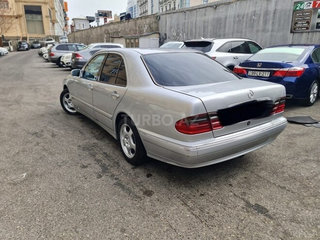 Mercedes E 270 2000, 450,000 km - 2.7 l - Bakı