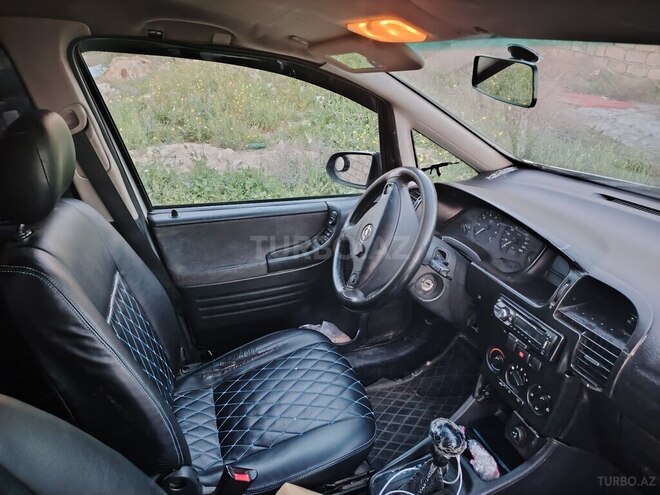 Opel Zafira 2000, 303,000 km - 1.8 l - Bakı