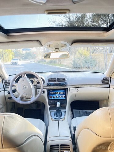 Mercedes E 350 2005, 222,000 km - 3.5 l - Bakı