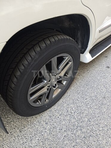 Lexus LX 570 2014, 226,000 km - 5.7 l - Bakı