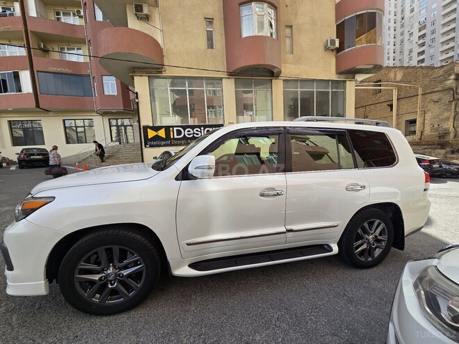 Lexus LX 570 2014, 226,000 km - 5.7 l - Bakı