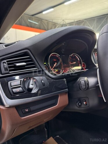 BMW 520-21