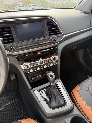 Hyundai Elantra 2019, 109,435 km - 2.0 l - Bakı