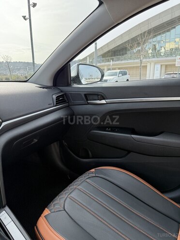Hyundai Elantra 2019, 109,435 km - 2.0 l - Bakı
