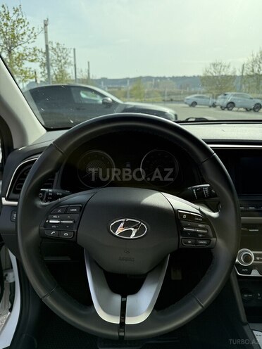 Hyundai Elantra 2019, 109,435 km - 2.0 l - Bakı