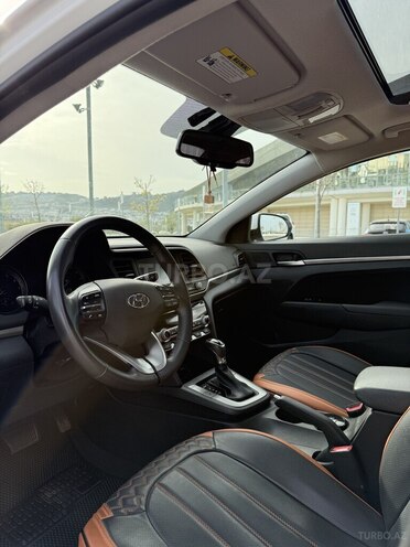 Hyundai Elantra 2019, 109,435 km - 2.0 l - Bakı