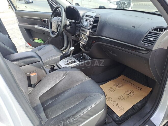 Hyundai Santa Fe-5