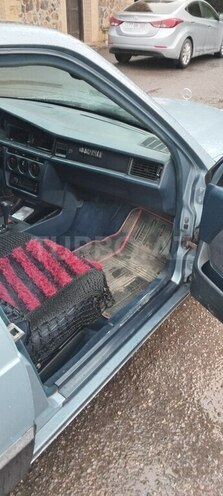 Mercedes 190 1998, 345,756 km - 2.0 л - Qazax