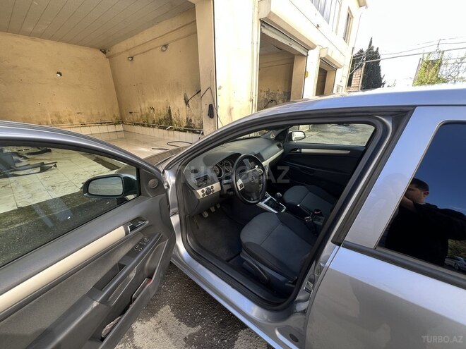 Opel Astra 2006, 277,000 km - 1.3 l - Balakən