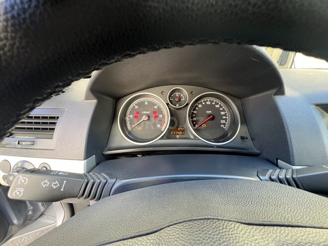 Opel Astra 2006, 277,000 km - 1.3 l - Balakən