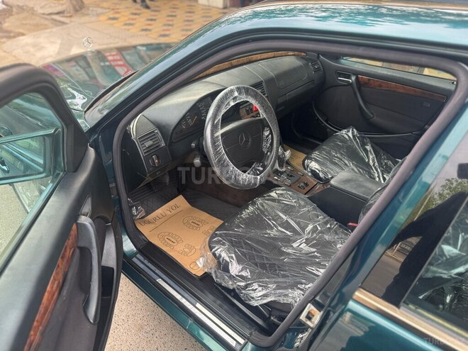 Mercedes C 240 1999, 250,000 km - 2.4 л - Ağcabədi